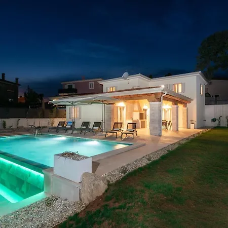 Tereza By 22estates *