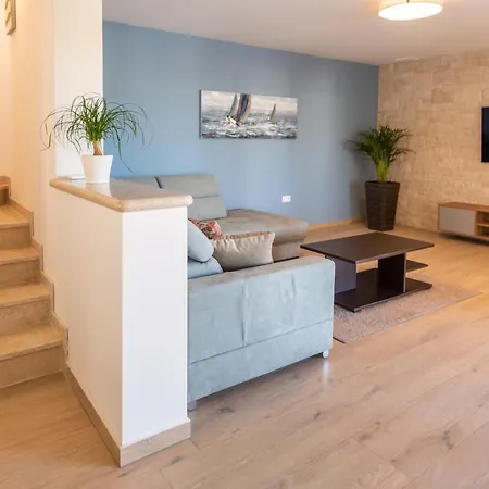 Tereza By 22estates